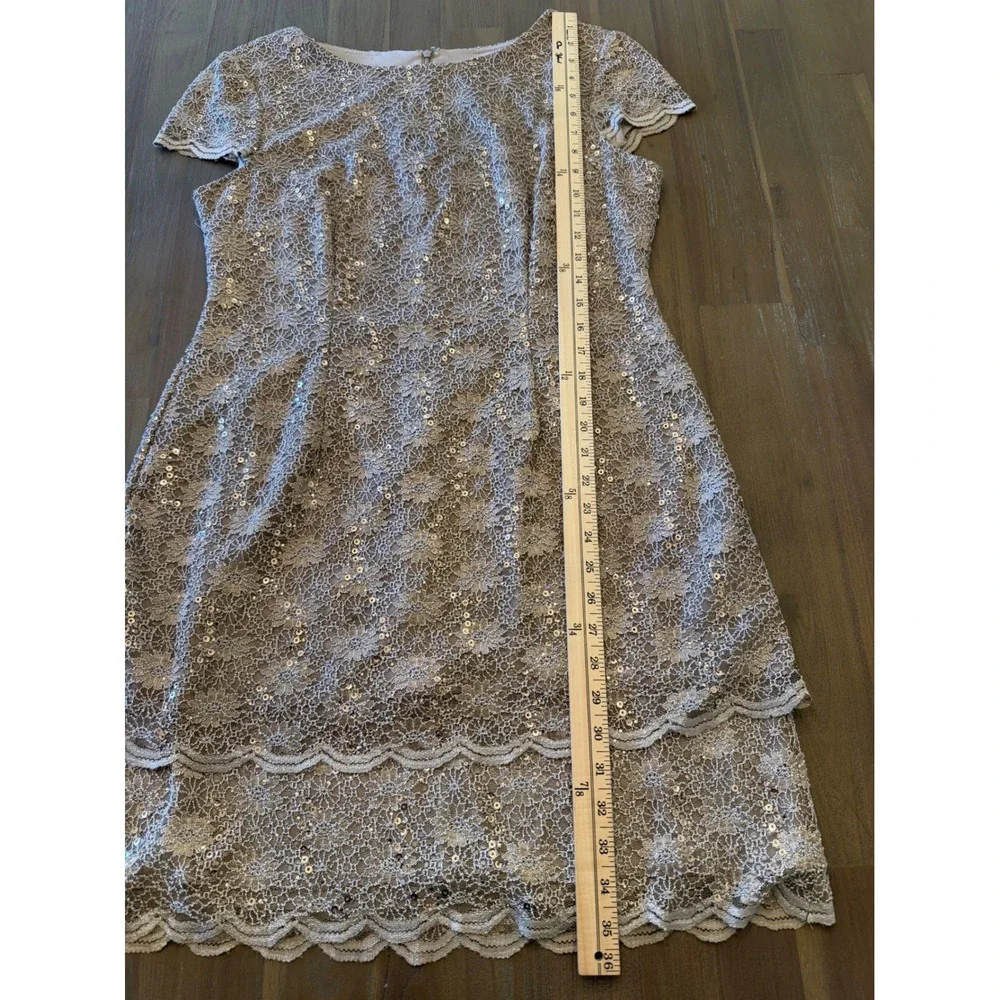 Alex‎ Evenings Petite Sequin Floral Lace Tiered Sheath Dress Taupe Beige 14P